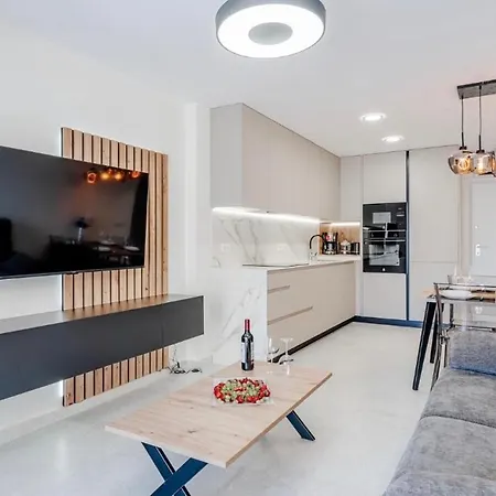Eurosol New Con Piscina 칼페